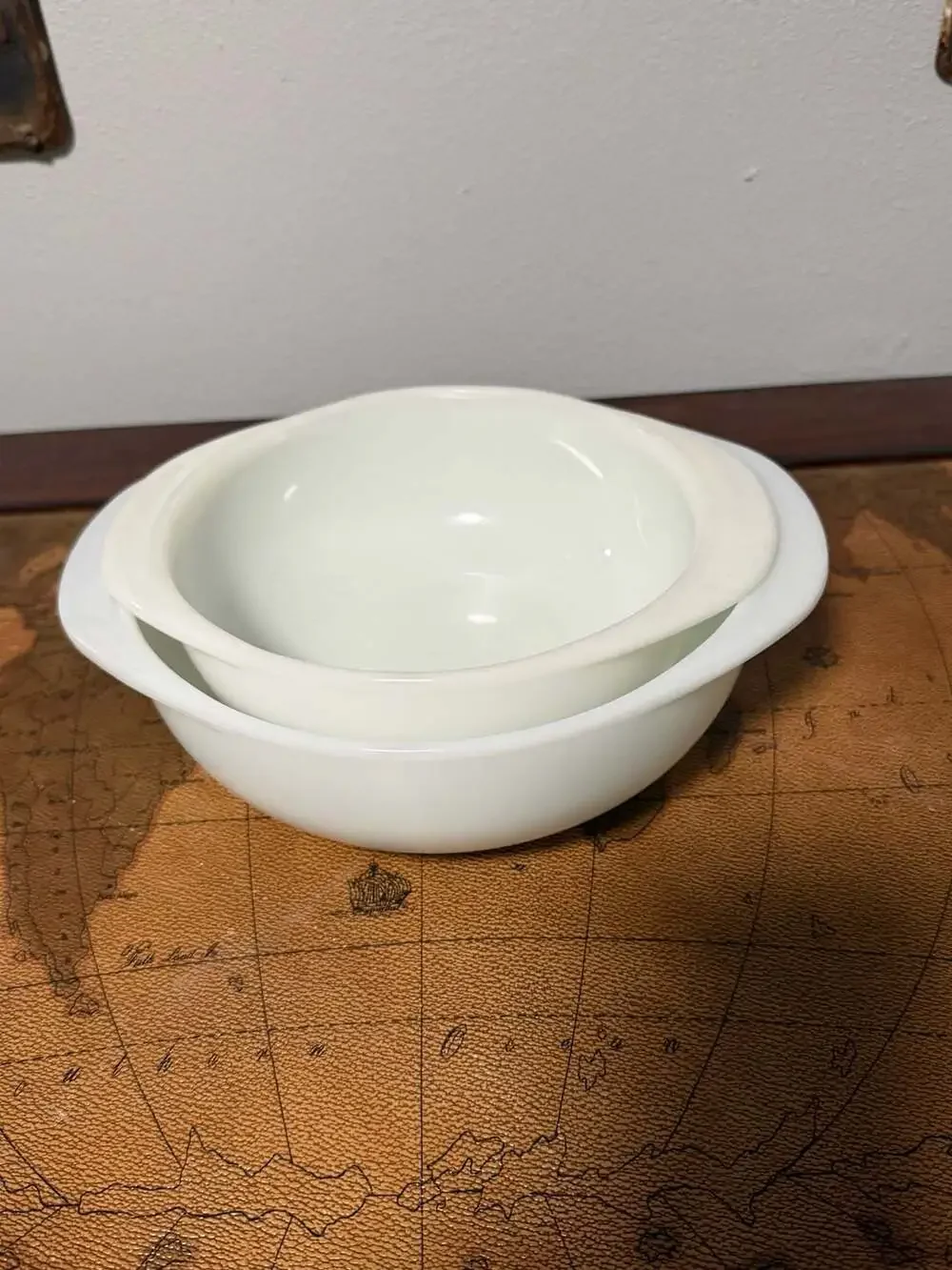 VTG Pyrex Opal White Milk Glass 022  and 023 Casserole Dish Set